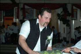 Étel - ital, Vőfély Sanyi, Sanyi, vőfélysanyi, vofelysanyi, Sanyi Vőfély, Vőfély Sándor, Sándor Vőfély, vőfély, vofely, vőfény, vőféj, násznagy, buli, lagzi, menyasszony, vőlegény, esküvő, lakodalom