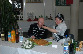 Étel - ital, Vőfély Sanyi, Sanyi, vőfélysanyi, vofelysanyi, Sanyi Vőfély, Vőfély Sándor, Sándor Vőfély, vőfély, vofely, vőfény, vőféj, násznagy, buli, lagzi, menyasszony, vőlegény, esküvő, lakodalom