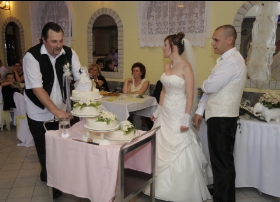 Étel - ital, Vőfély Sanyi, Sanyi, vőfélysanyi, vofelysanyi, Sanyi Vőfély, Vőfély Sándor, Sándor Vőfély, vőfély, vofely, vőfény, vőféj, násznagy, buli, lagzi, menyasszony, vőlegény, esküvő, lakodalom