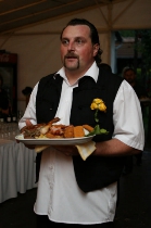 Étel - ital, Vőfély Sanyi, Sanyi, vőfélysanyi, vofelysanyi, Sanyi Vőfély, Vőfély Sándor, Sándor Vőfély, vőfély, vofely, vőfény, vőféj, násznagy, buli, lagzi, menyasszony, vőlegény, esküvő, lakodalom