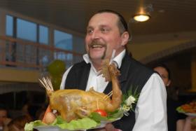Vidámságok, Vőfély Sanyi, Sanyi, vőfélysanyi, vofelysanyi, Sanyi Vőfély, Vőfély Sándor, Sándor Vőfély, vőfély, vofely, vőfény, vőféj, násznagy, buli, lagzi, menyasszony, vőlegény, esküvő, lakodalom