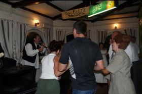  2009.09.05., Vőfély Sanyi, Sanyi, vőfélysanyi, vofelysanyi, Sanyi Vőfély, Vőfély Sándor, Sándor Vőfély, vőfély, vofely, vőfény, vőféj, násznagy, buli, lagzi, menyasszony, vőlegény, esküvő, lakodalom