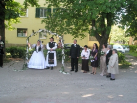  2009.04.25., Vőfély Sanyi, Sanyi, vőfélysanyi, vofelysanyi, Sanyi Vőfély, Vőfély Sándor, Sándor Vőfély, vőfély, vofely, vőfény, vőféj, násznagy, buli, lagzi, menyasszony, vőlegény, esküvő, lakodalom