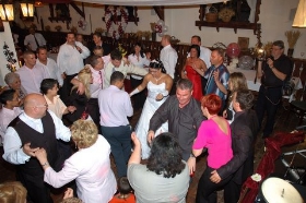  2008.04.19., Vőfély Sanyi, Sanyi, vőfélysanyi, vofelysanyi, Sanyi Vőfély, Vőfély Sándor, Sándor Vőfély, vőfély, vofely, vőfény, vőféj, násznagy, buli, lagzi, menyasszony, vőlegény, esküvő, lakodalom