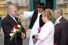  2008.04.19., Vőfély Sanyi, Sanyi, vőfélysanyi, vofelysanyi, Sanyi Vőfély, Vőfély Sándor, Sándor Vőfély, vőfély, vofely, vőfény, vőféj, násznagy, buli, lagzi, menyasszony, vőlegény, esküvő, lakodalom