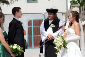 2011.06.04., Vőfély Sanyi, Sanyi, vőfélysanyi, vofelysanyi, Sanyi Vőfély, Vőfély Sándor, Sándor Vőfély, vőfély, vofely, vőfény, vőféj, násznagy, buli, lagzi, menyasszony, vőlegény, esküvő, lakodalom