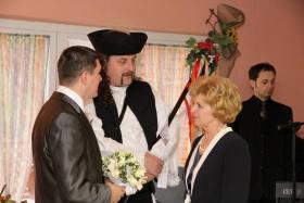 2011.11.26., Vőfély Sanyi, Sanyi, vőfélysanyi, vofelysanyi, Sanyi Vőfély, Vőfély Sándor, Sándor Vőfély, vőfély, vofely, vőfény, vőféj, násznagy, buli, lagzi, menyasszony, vőlegény, esküvő, lakodalom