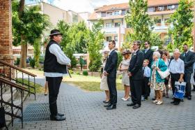 2017.06.17., Vőfély Sanyi, Sanyi, vőfélysanyi, vofelysanyi, Sanyi Vőfély, Vőfély Sándor, Sándor Vőfély, vőfély, vofely, vőfény, vőféj, násznagy, buli, lagzi, menyasszony, vőlegény, esküvő, lakodalom
