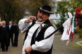2017.10.28., Vőfély Sanyi, Sanyi, vőfélysanyi, vofelysanyi, Sanyi Vőfély, Vőfély Sándor, Sándor Vőfély, vőfély, vofely, vőfény, vőféj, násznagy, buli, lagzi, menyasszony, vőlegény, esküvő, lakodalom
