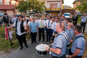 2018.08.25., Vőfély Sanyi, Sanyi, vőfélysanyi, vofelysanyi, Sanyi Vőfély, Vőfély Sándor, Sándor Vőfély, vőfély, vofely, vőfény, vőféj, násznagy, buli, lagzi, menyasszony, vőlegény, esküvő, lakodalom