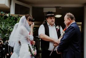 2020.09.26., Vőfély Sanyi, Sanyi, vőfélysanyi, vofelysanyi, Sanyi Vőfély, Vőfély Sándor, Sándor Vőfély, vőfély, vofely, vőfény, vőféj, násznagy, buli, lagzi, menyasszony, vőlegény, esküvő, lakodalom