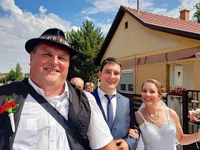 2021.07.03., Vőfély Sanyi, Sanyi, vőfélysanyi, vofelysanyi, Sanyi Vőfély, Vőfély Sándor, Sándor Vőfély, vőfély, vofely, vőfény, vőféj, násznagy, buli, lagzi, menyasszony, vőlegény, esküvő, lakodalom