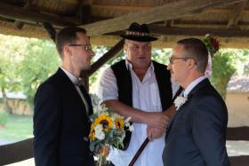 2021.07.30., Vőfély Sanyi, Sanyi, vőfélysanyi, vofelysanyi, Sanyi Vőfély, Vőfély Sándor, Sándor Vőfély, vőfély, vofely, vőfény, vőféj, násznagy, buli, lagzi, menyasszony, vőlegény, esküvő, lakodalom