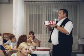 2021.08.28., Vőfély Sanyi, Sanyi, vőfélysanyi, vofelysanyi, Sanyi Vőfély, Vőfély Sándor, Sándor Vőfély, vőfély, vofely, vőfény, vőféj, násznagy, buli, lagzi, menyasszony, vőlegény, esküvő, lakodalom