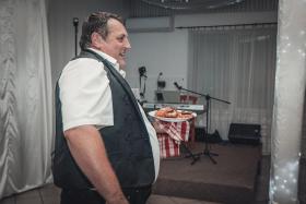 2021.08.28., Vőfély Sanyi, Sanyi, vőfélysanyi, vofelysanyi, Sanyi Vőfély, Vőfély Sándor, Sándor Vőfély, vőfély, vofely, vőfény, vőféj, násznagy, buli, lagzi, menyasszony, vőlegény, esküvő, lakodalom