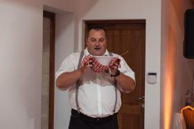 2021.09.18., Vőfély Sanyi, Sanyi, vőfélysanyi, vofelysanyi, Sanyi Vőfély, Vőfély Sándor, Sándor Vőfély, vőfély, vofely, vőfény, vőféj, násznagy, buli, lagzi, menyasszony, vőlegény, esküvő, lakodalom